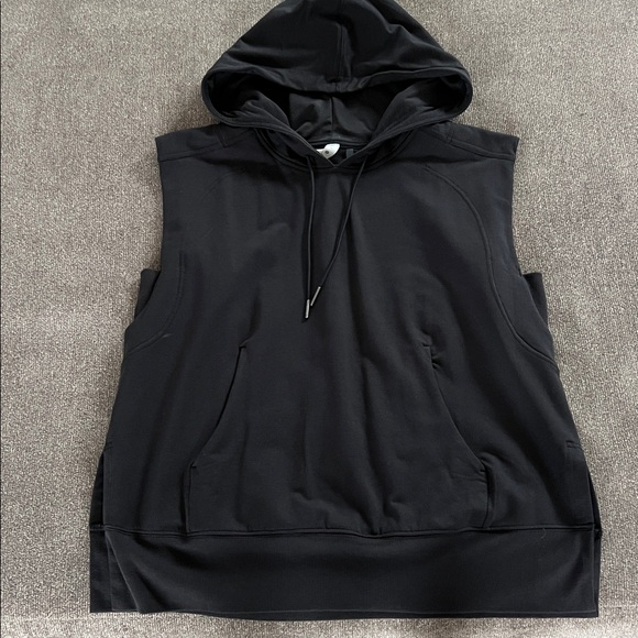 lululemon athletica Tops - Lululemon Black Sleeveless  Hoodie Size 6